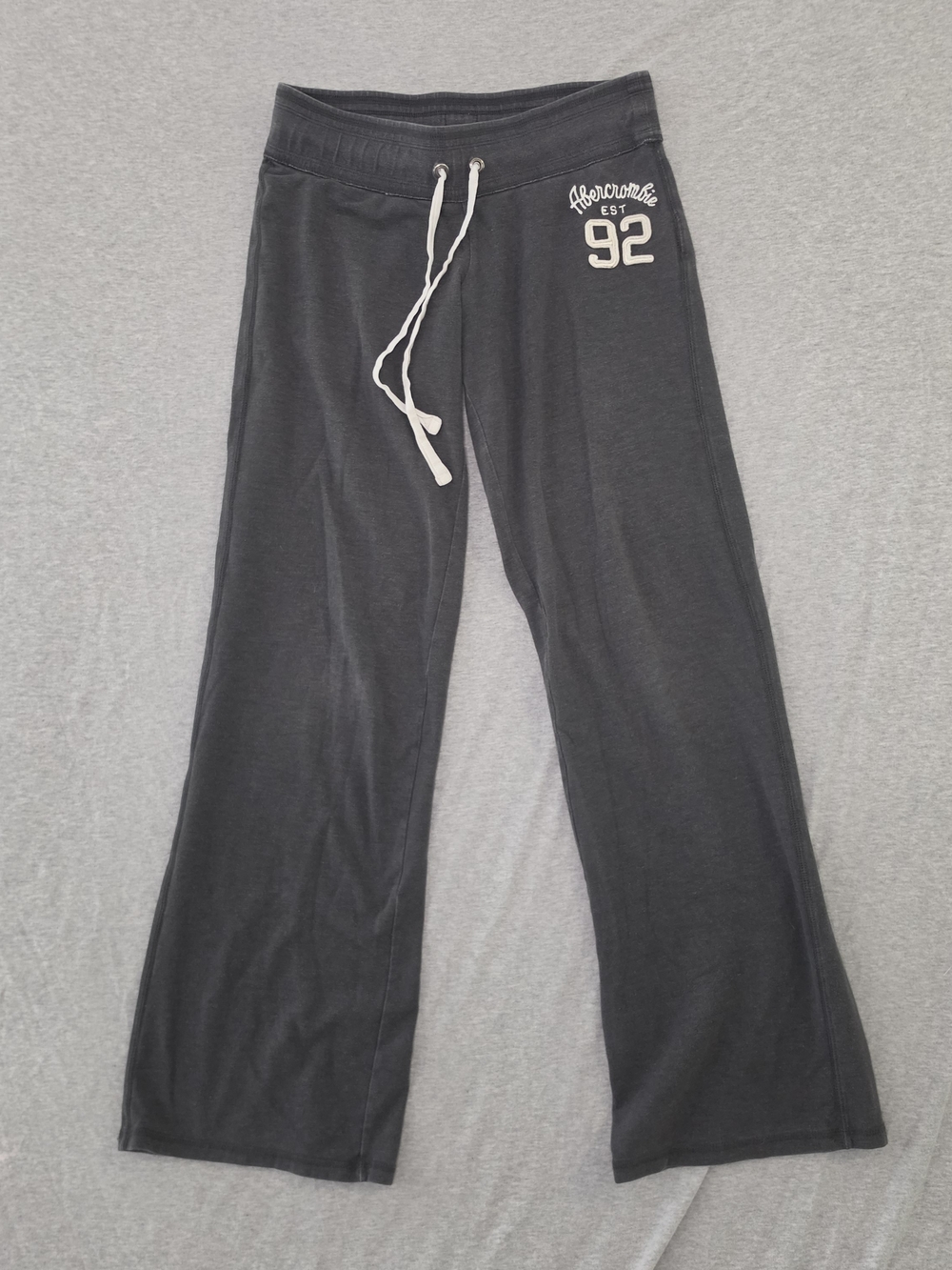 Y2K Abercrombie & Fitch Charcoal Gray Lounge Pants with White Drawstring